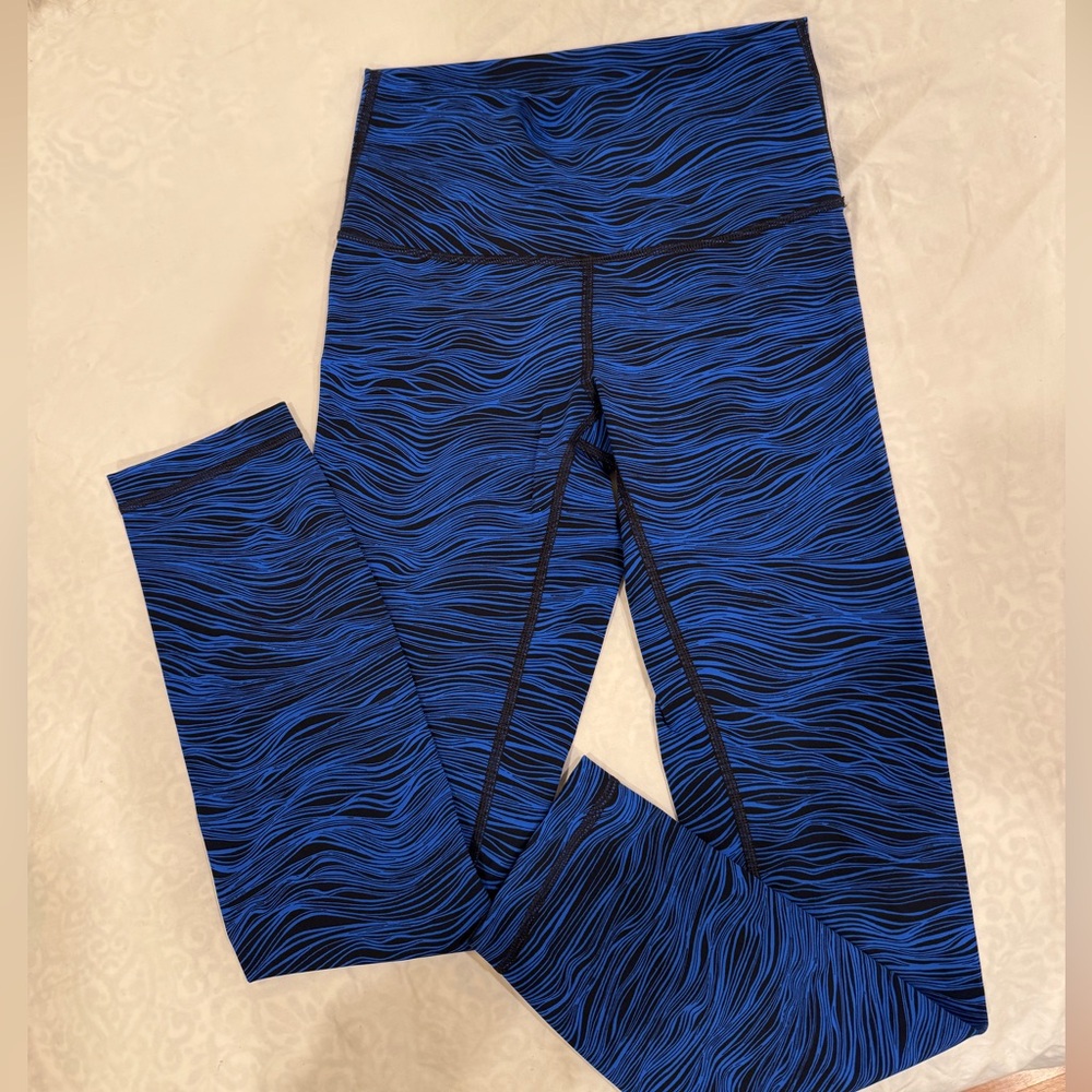 Lululemon High Times High Rise  7/8 Leggings, sz 4